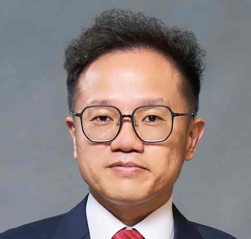 Jeffrey Lo 盧知威先生